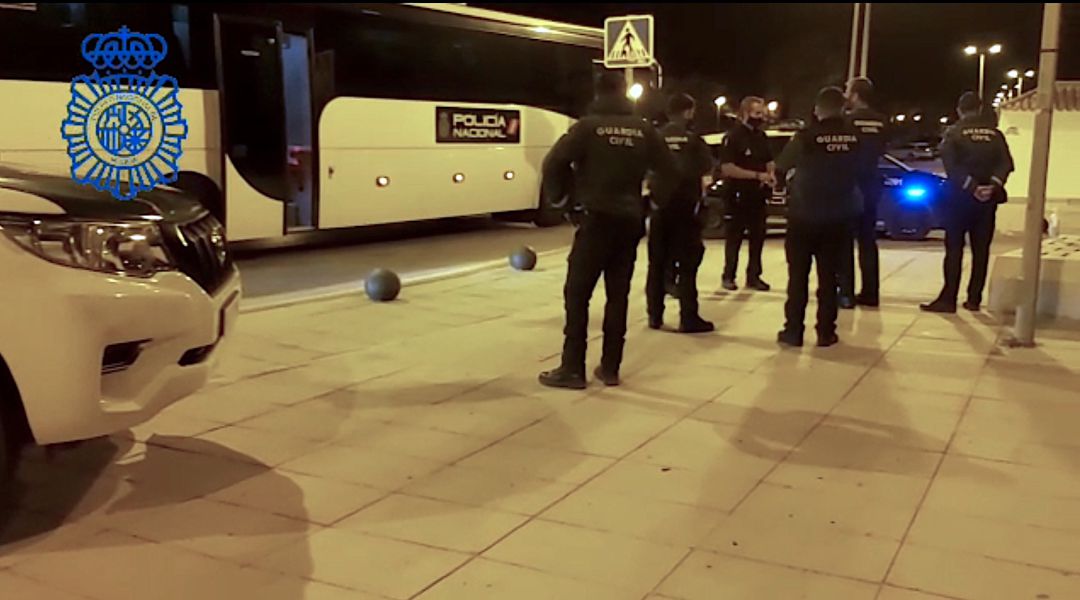 Dispositivo de Policía y Guardia Civil, esta madrugada, en Conil Dispositivo de Policía y Guardia Civil, esta madrugada, en Conil