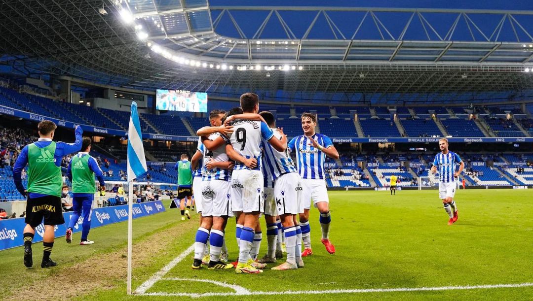 Los jugadores del Sanse celebran el gol de Olasagasti Los jugadores del Sanse celebran el gol de Olasagasti