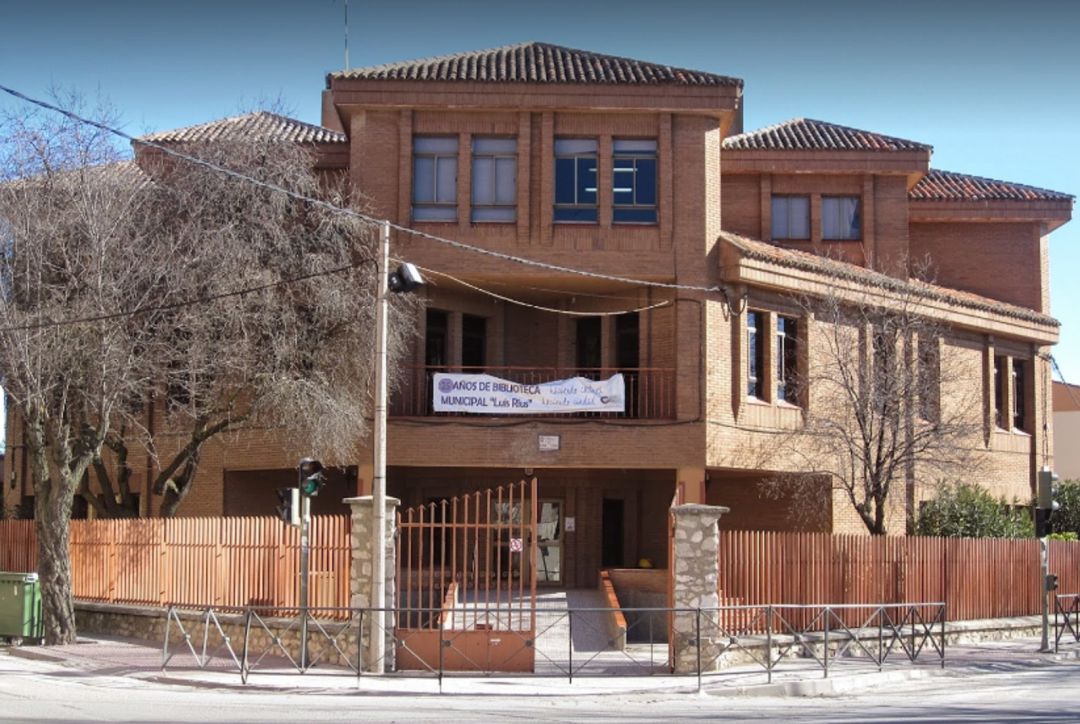 Biblioteca "Luis Rius" Biblioteca "Luis Rius"