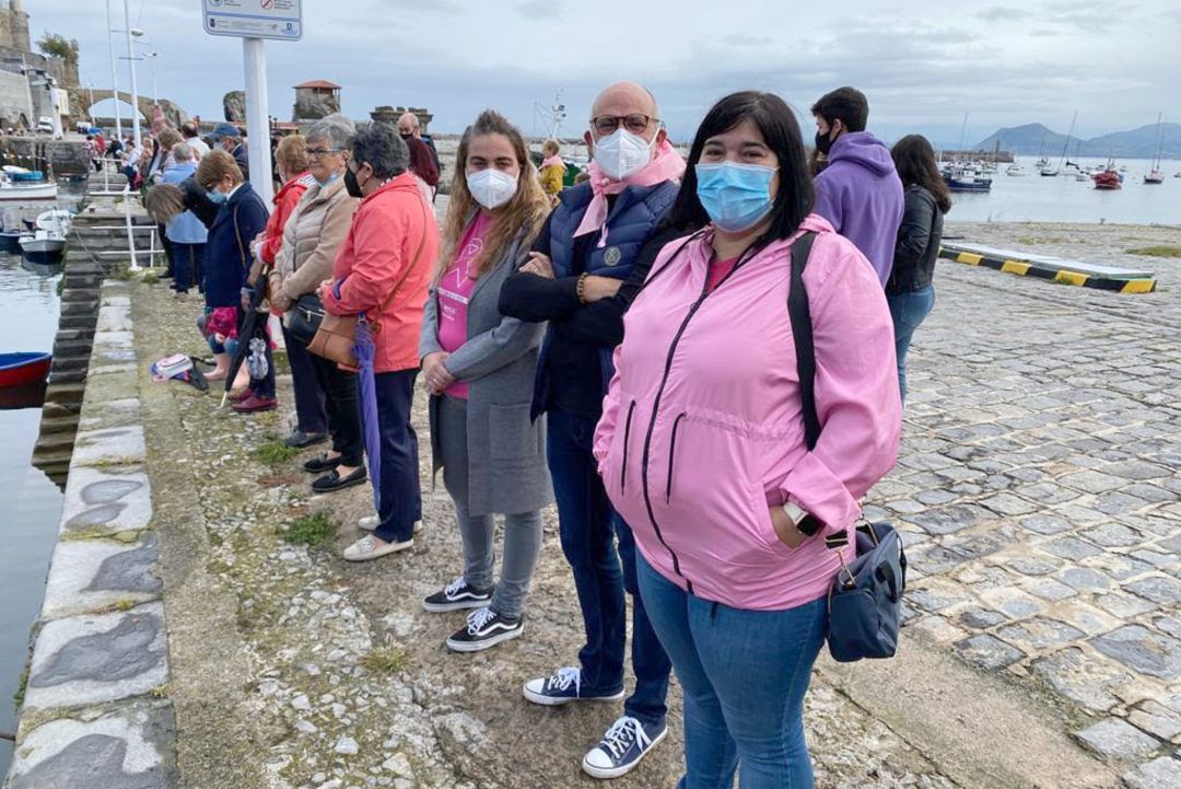 Abrazo Solidario en Castro Urdiales. Abrazo Solidario en Castro Urdiales.