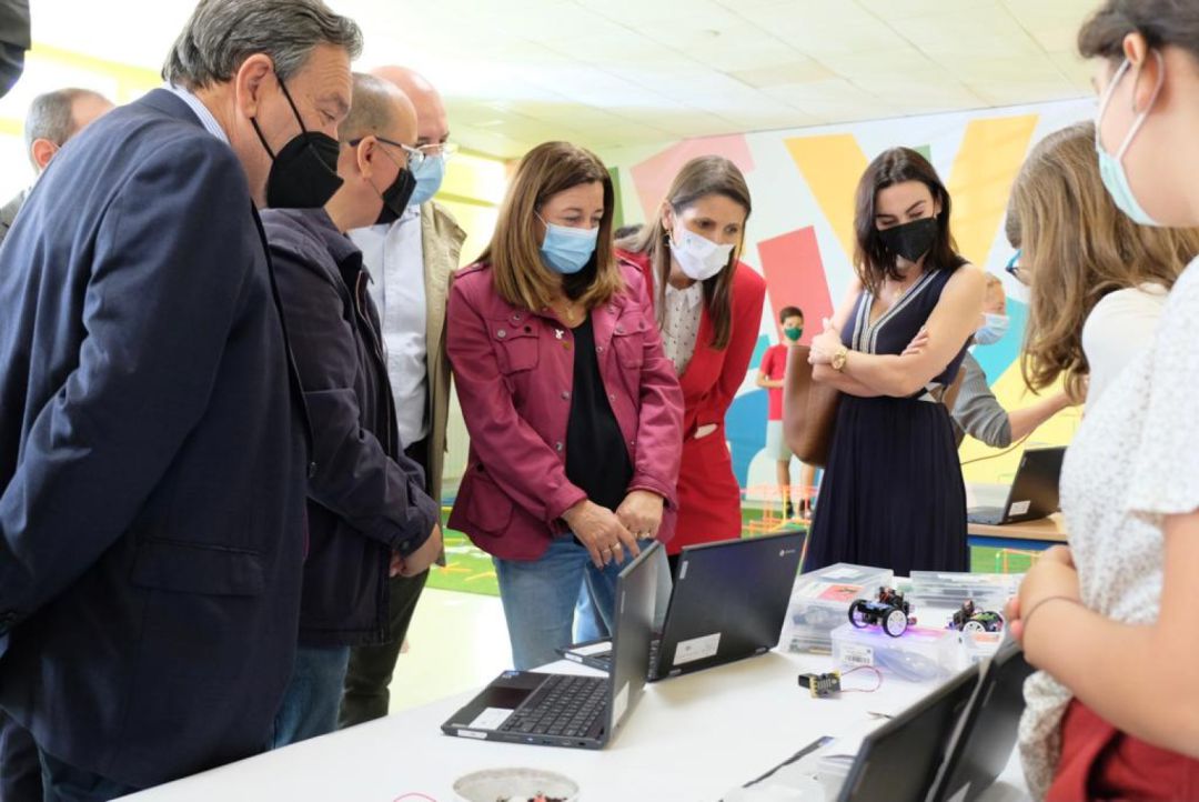 Visita de la viceconsejera de Educación y Deporte al colegio Flor de Azahar de Cártama, centro de innovación educativa en la provincia Visita de la viceconsejera de Educación y Deporte al colegio Flor de Azahar de Cártama, centro de innovación educativa en la provincia