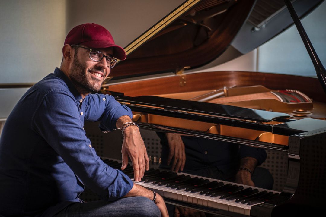 Tras 17 años como ingeniero informático, dejó atrás toda su vida "cómoda" para centrarse en el piano Tras 17 años como ingeniero informático, dejó atrás toda su vida "cómoda" para centrarse en el piano