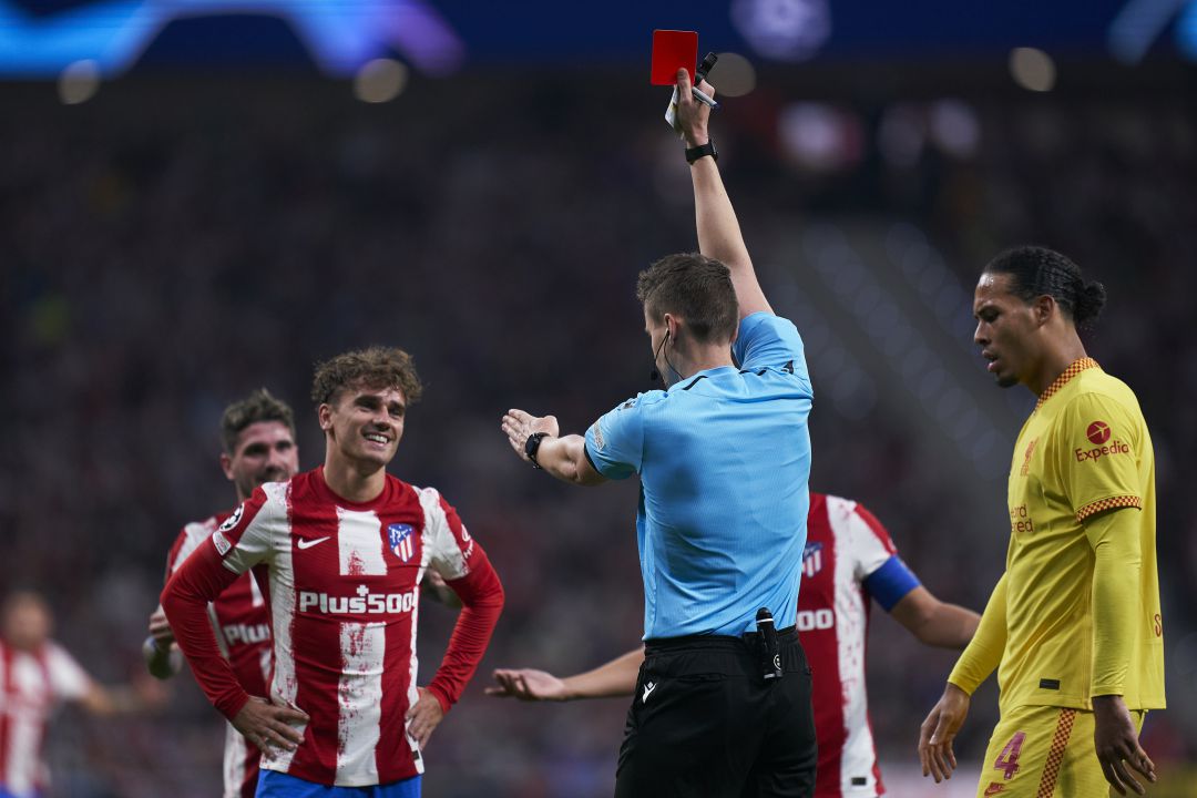 Griezmann es expulsado Griezmann es expulsado