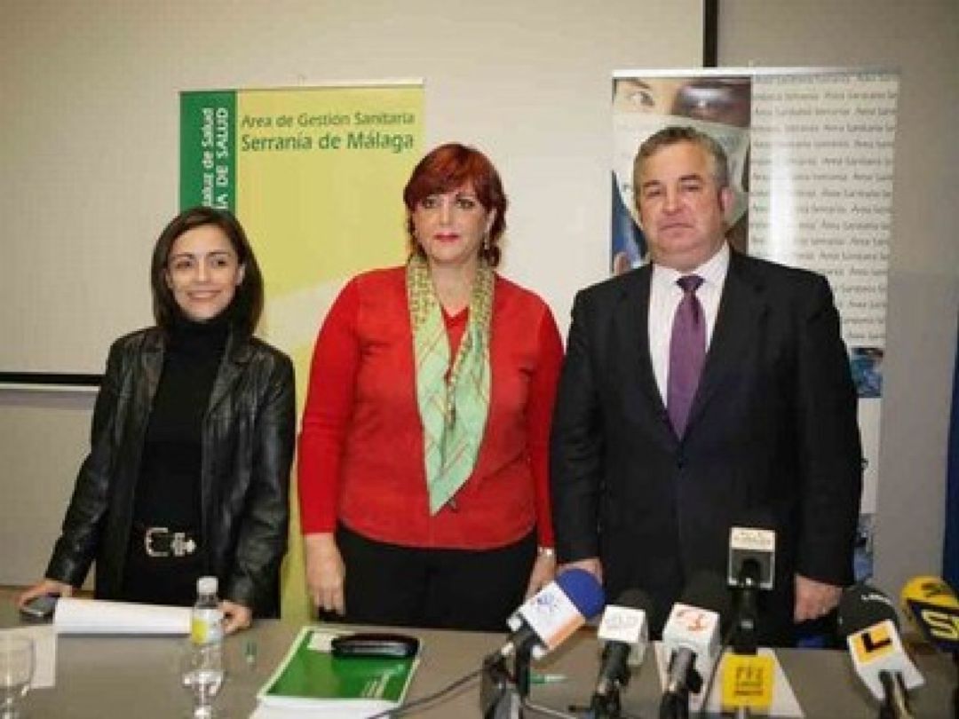 Imagen de archivo donde aparece Ana Fuentes, a la izquierda, junto a María Antigua Escalera y Salvador Pendón Imagen de archivo donde aparece Ana Fuentes, a la izquierda, junto a María Antigua Escalera y Salvador Pendón