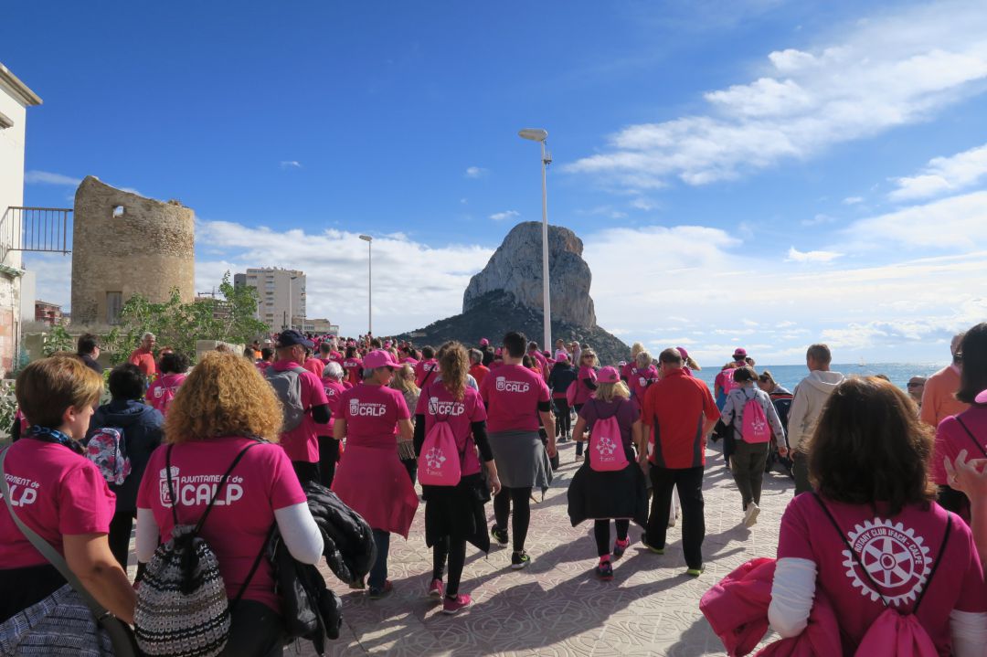 Marcha Rosa contra el cáncer de mama en Calp. Archivo Marcha Rosa contra el cáncer de mama en Calp. Archivo