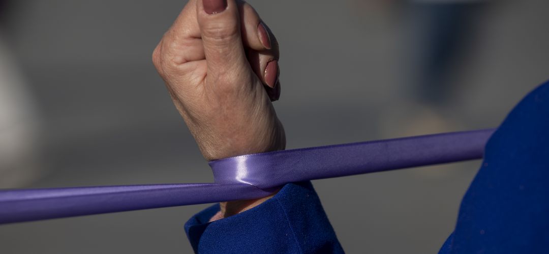 Una mujer durante una manifestación contra la violencia de género Una mujer durante una manifestación contra la violencia de género
