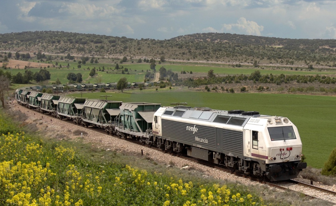 Archivo - Tren de Renfe Mercancías Archivo - Tren de Renfe Mercancías