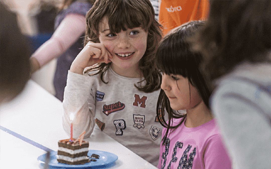 Cada comedor Mahi-Mahi es totalmente diferente. Se diseña teniendo en cuenta las características del espacio, los objetivos del centro escolar, las necesidades de cada grupo de alumnos, las familias, el profesorado y el propio personal del comedor. Cada comedor Mahi-Mahi es totalmente diferente. Se diseña teniendo en cuenta las características del espacio, los objetivos del centro escolar, las necesidades de cada grupo de alumnos, las familias, el profesorado y el propio personal del comedor.