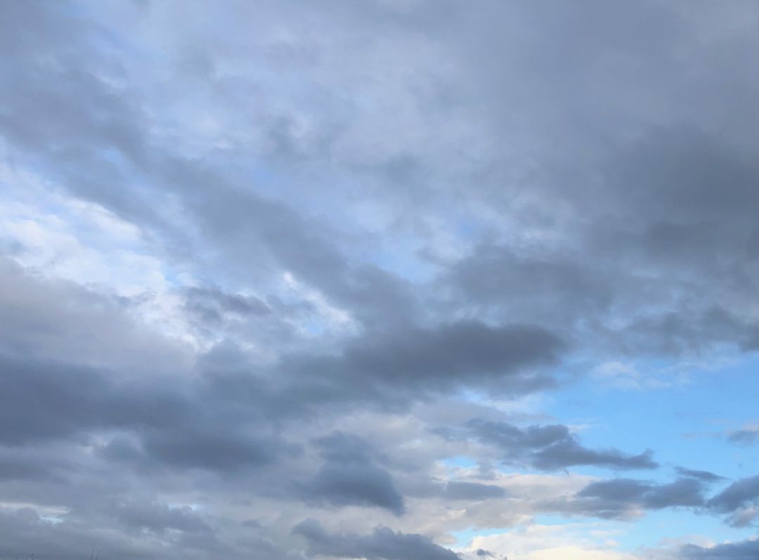 Nubes y claros en el cielo de la comarca de la Safor Nubes y claros en el cielo de la comarca de la Safor