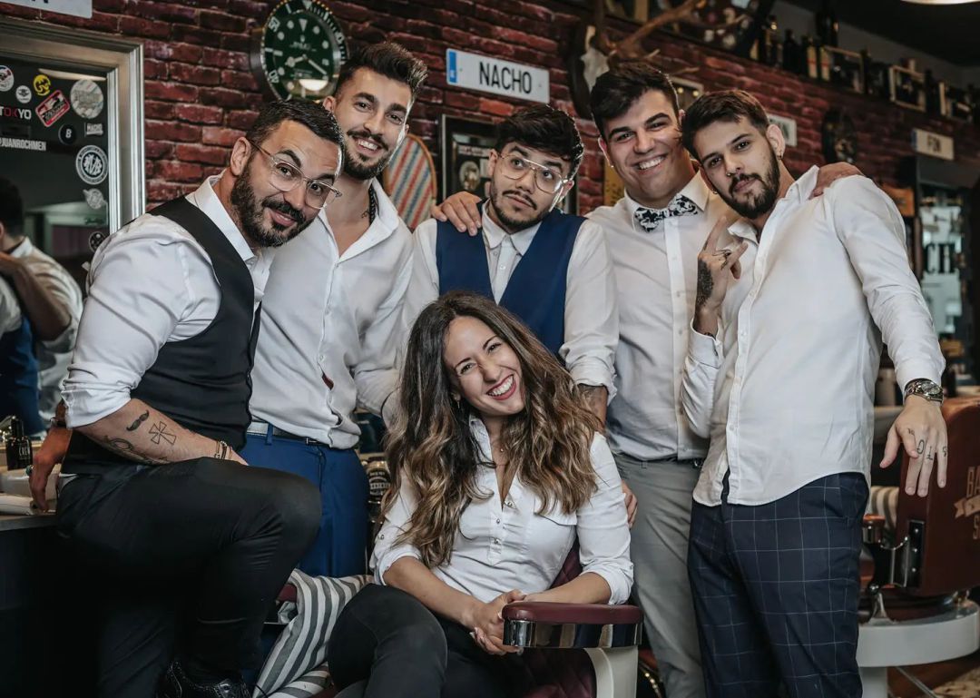 Imagen del equipo de la barbería viguesa seleccionada por Panasonic Imagen del equipo de la barbería viguesa seleccionada por Panasonic