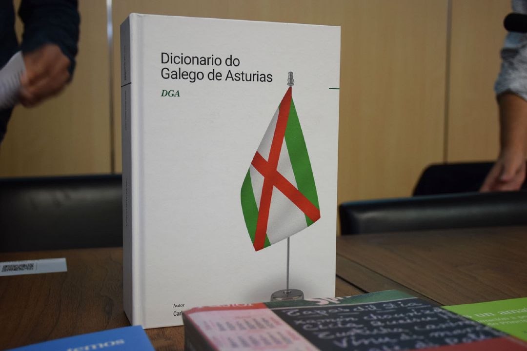Diccionario del Gallego de Asturias Diccionario del Gallego de Asturias
