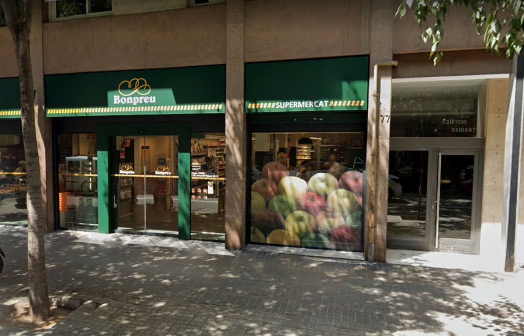 Establecimiento de Bonpreu en la calle Sant Antoni Maria Claret de Barcelona Establecimiento de Bonpreu en la calle Sant Antoni Maria Claret de Barcelona