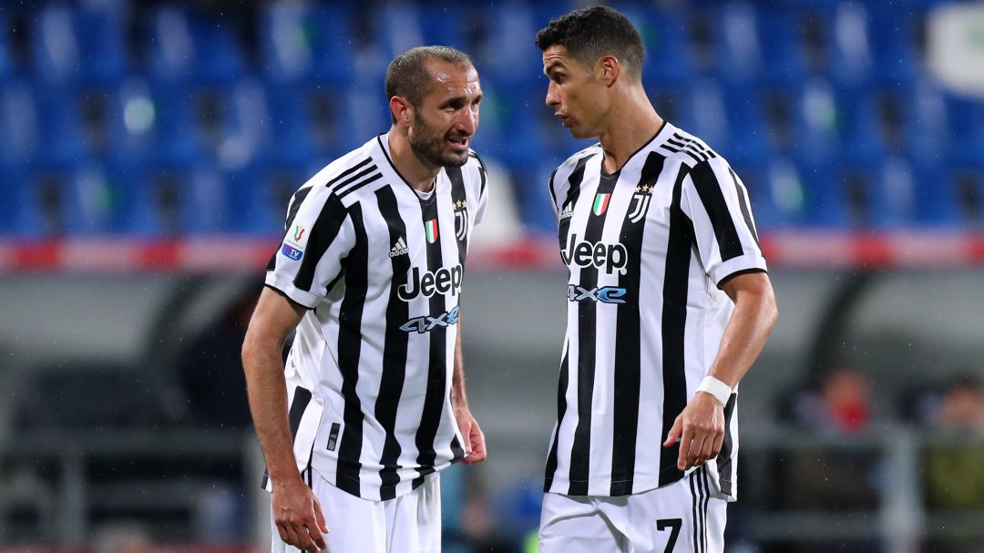 Chiellini y Cristiano, durante un partido. Chiellini y Cristiano, durante un partido.