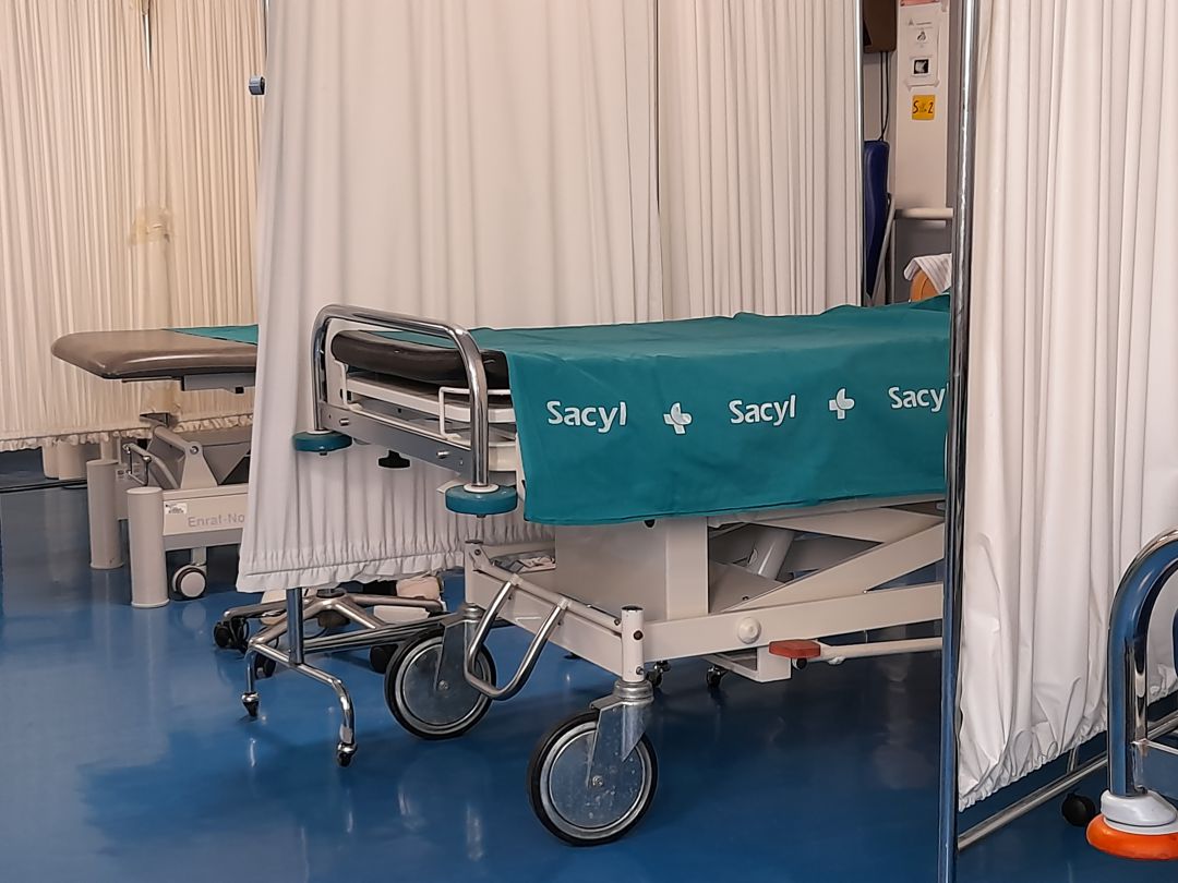 Repuntan los ingresos hospitalarios por agravamiento de la covid pese a que descienden los contagios Repuntan los ingresos hospitalarios por agravamiento de la covid pese a que descienden los contagios