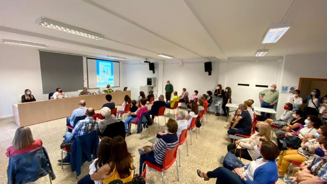 Vista general de la Sala de Conferencias durante la presentación Vista general de la Sala de Conferencias durante la presentación