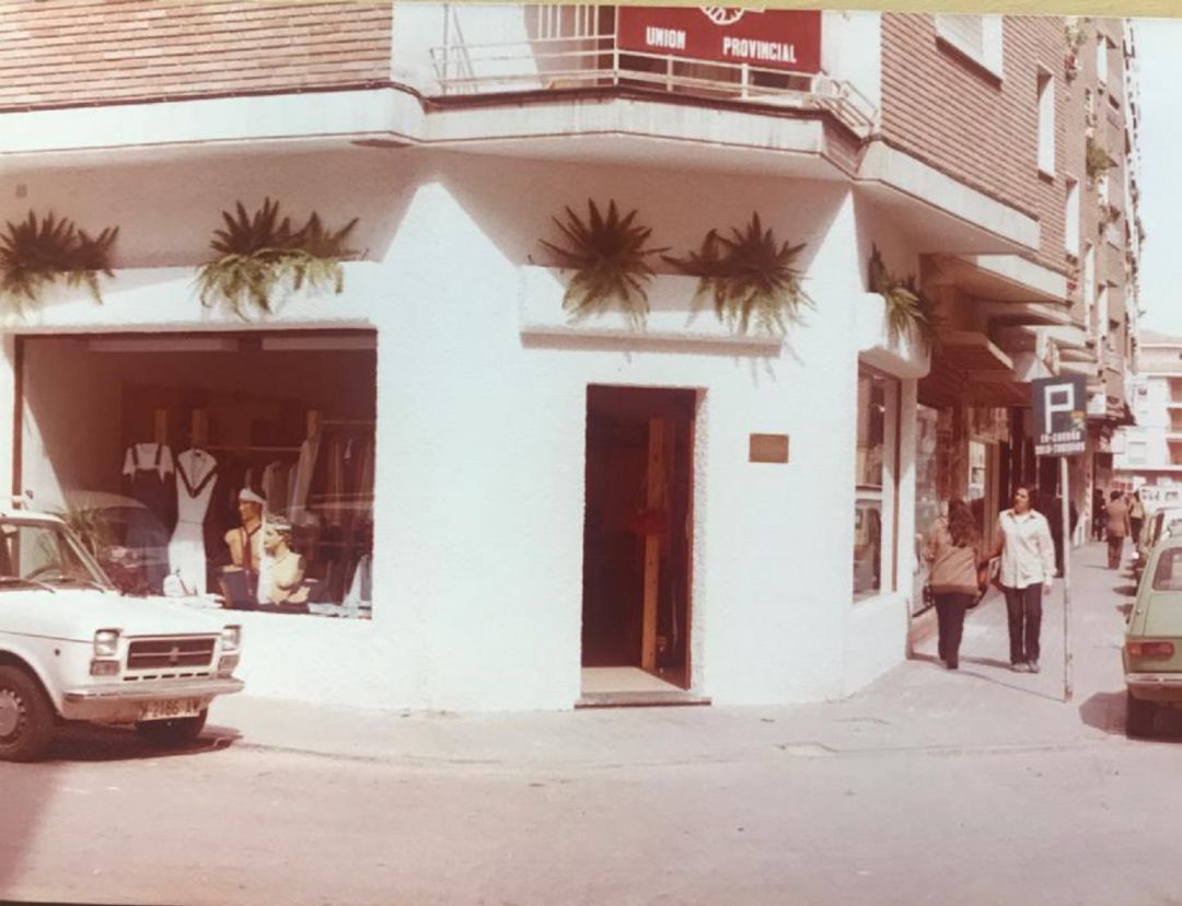 La primera tienda Helecho se inauguró en la calle Postas a finales de enero del año 80 La primera tienda Helecho se inauguró en la calle Postas a finales de enero del año 80