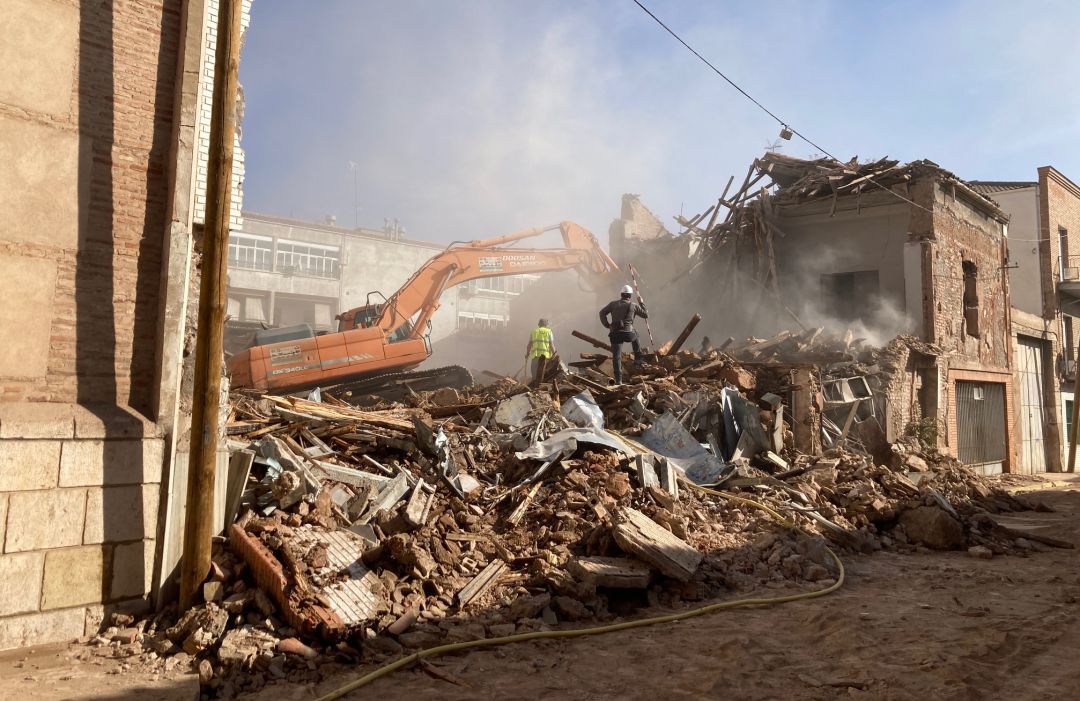 Imagen de la demolición del edificio que albergó la mítica librería de Pedro Cano Imagen de la demolición del edificio que albergó la mítica librería de Pedro Cano