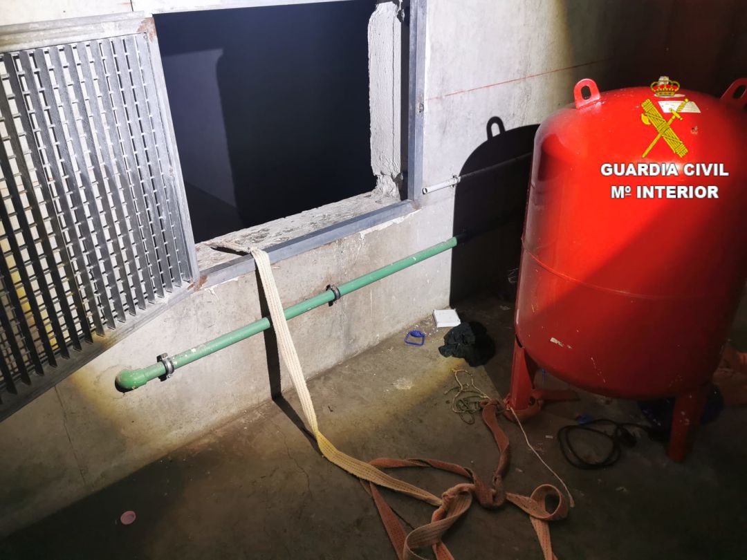 Acceso al lugar donde fue localizada la víctima Acceso al lugar donde fue localizada la víctima