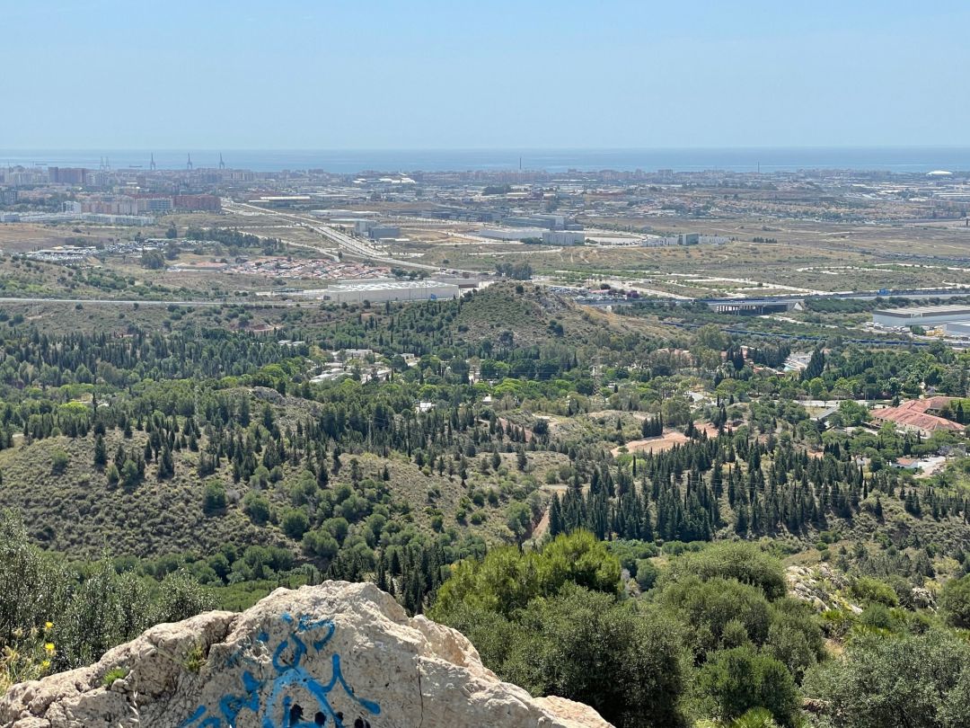 La capital malagueña desde uno de los montes elevados La capital malagueña desde uno de los montes elevados