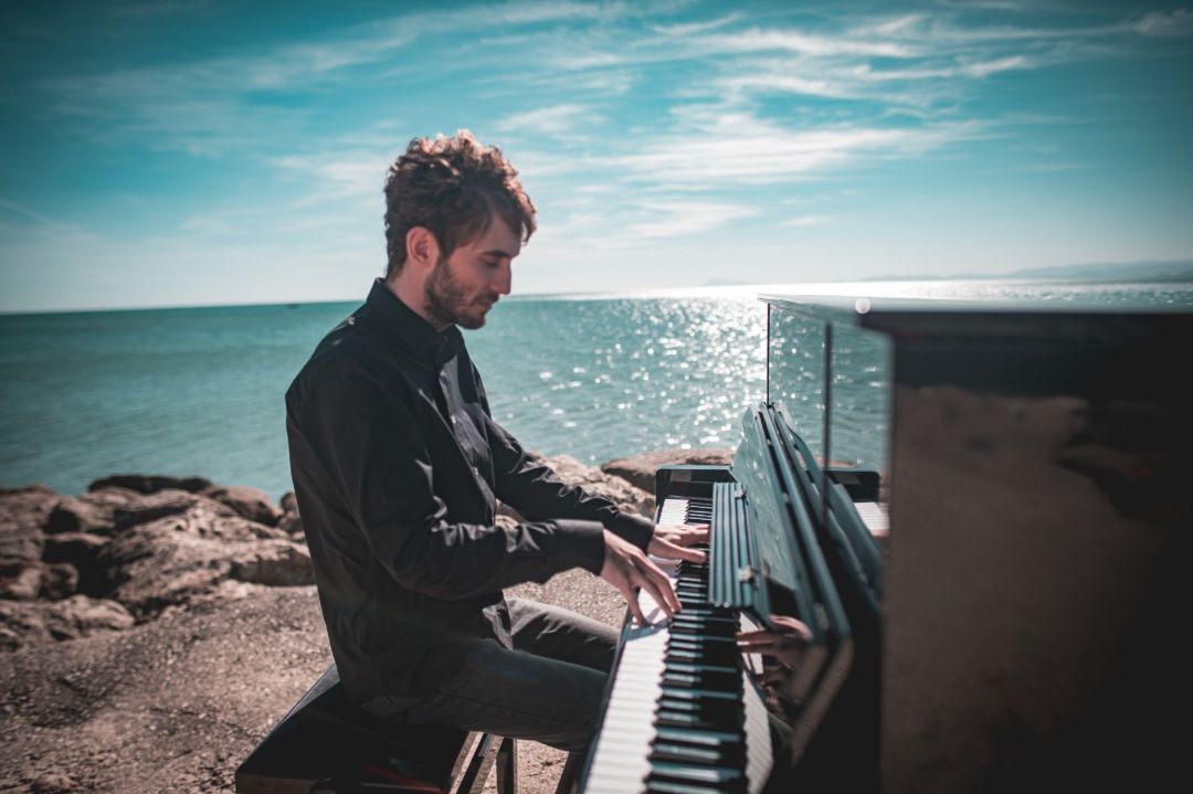 Intropía es el segundo disco el pianista motillano Intropía es el segundo disco el pianista motillano