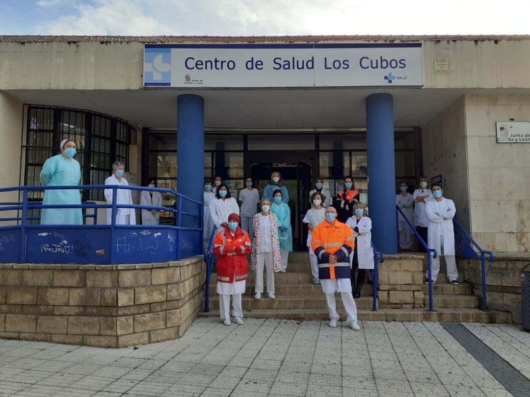 Imagen de una de las protestas en el Centro de Salud Los Cubos (Burgos) Imagen de una de las protestas en el Centro de Salud Los Cubos (Burgos)