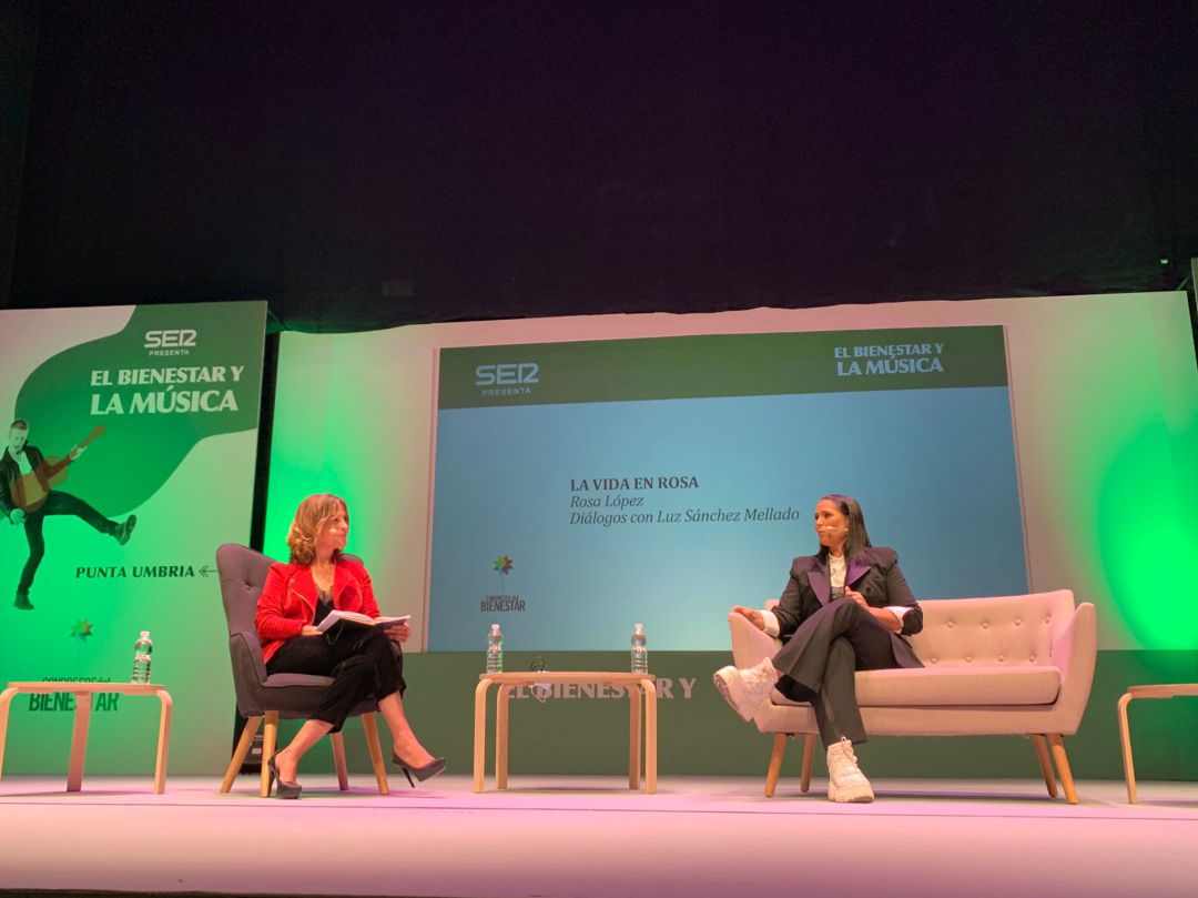 Rosa López en conversación con Luz Sánchez Mellado en el Congreso del Bienestar y la Música de Punta Umbría Rosa López en conversación con Luz Sánchez Mellado en el Congreso del Bienestar y la Música de Punta Umbría
