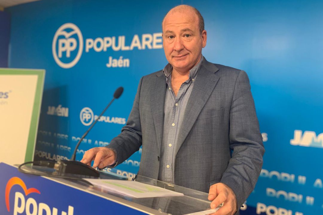 Javier Márquez es senador del PP por la provincia de Jaén y ex alcalde de la capital jiennense Javier Márquez es senador del PP por la provincia de Jaén y ex alcalde de la capital jiennense
