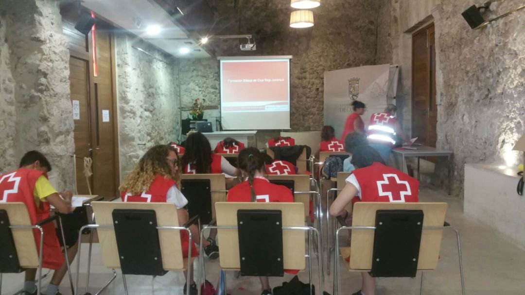 Encuentro de voluntariado juvenil de Cruz Roja celebrado en Cuéllar en 2016 Encuentro de voluntariado juvenil de Cruz Roja celebrado en Cuéllar en 2016