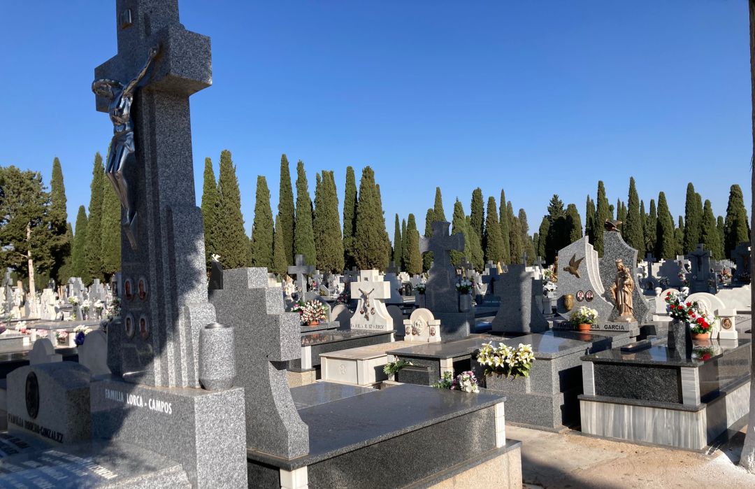 Imagen del cementerio de Valdepeñas (Ciudad Real) Imagen del cementerio de Valdepeñas (Ciudad Real)