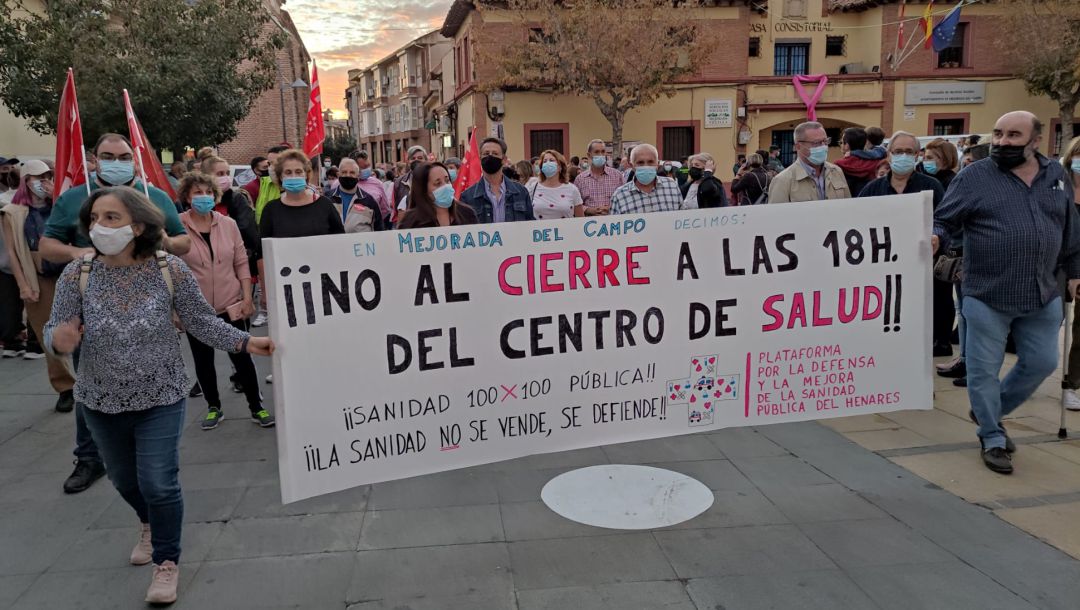 Pancarte en la manifestación por la Sanidad Pública en Mejorada del Campo Pancarte en la manifestación por la Sanidad Pública en Mejorada del Campo