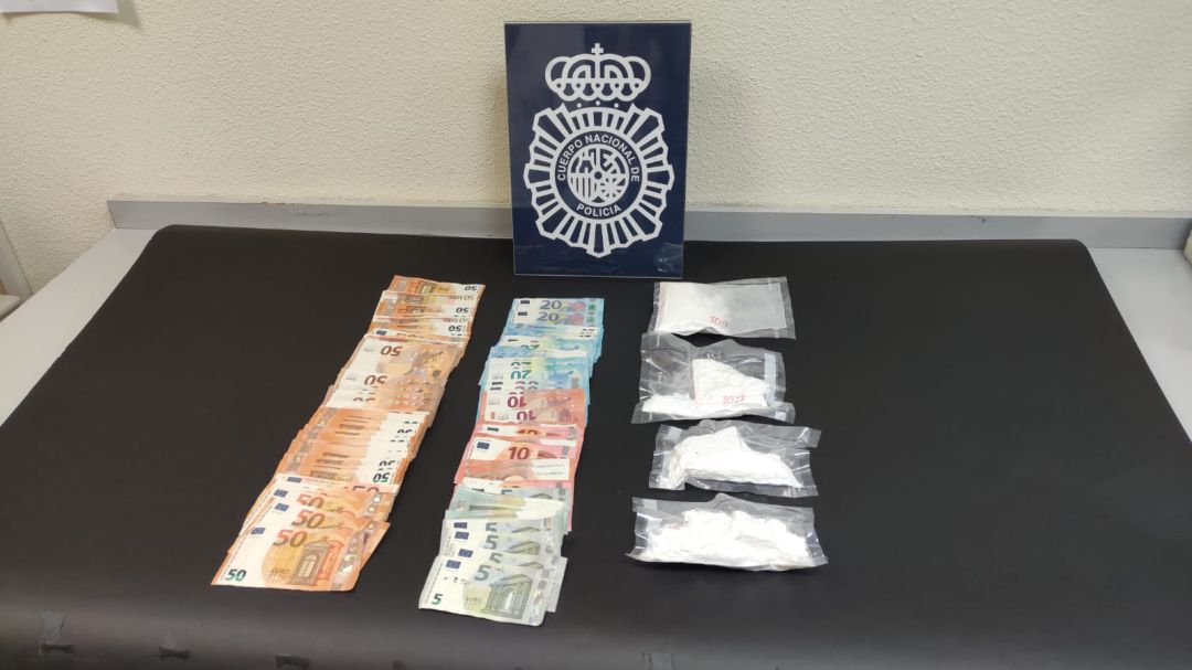 En una operación paralela en Alcobendas se incautaron 400 gramos de cocaína también en el interior de un coche
En una operación paralela en Alcobendas se incautaron 400 gramos de cocaína también en el interior de un coche