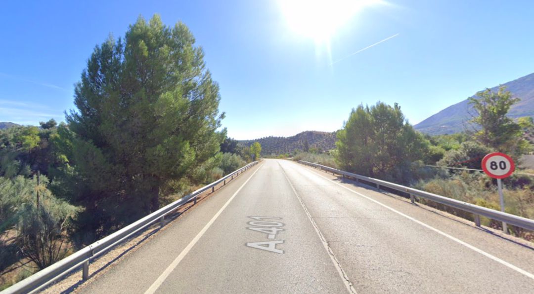 A-401, carretera en la que se produjo el accidente. A-401, carretera en la que se produjo el accidente.