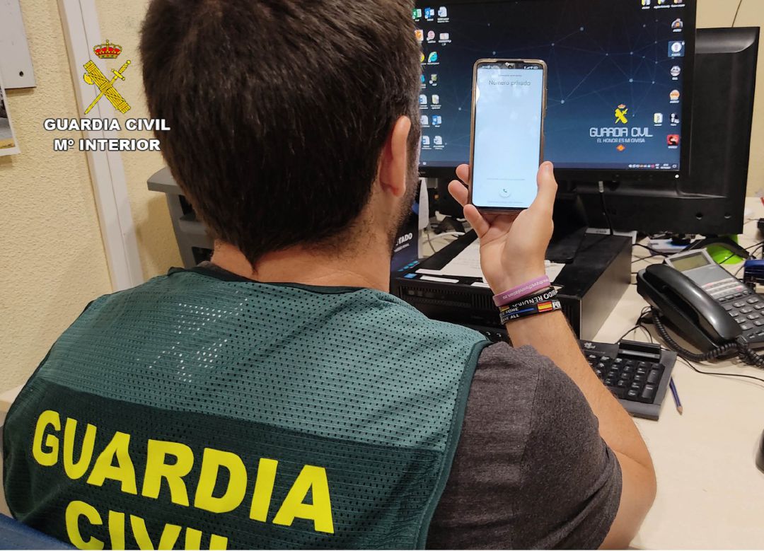 La Guardia Civil de Segovia alerta sobre las estafas más comunes en internet La Guardia Civil de Segovia alerta sobre las estafas más comunes en internet