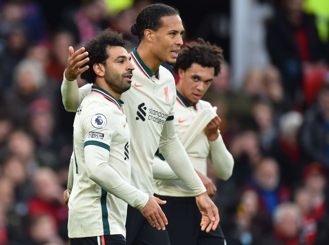 Mohamed Salah celebrando uno de sus goles junto a sus compañeros Mohamed Salah celebrando uno de sus goles junto a sus compañeros