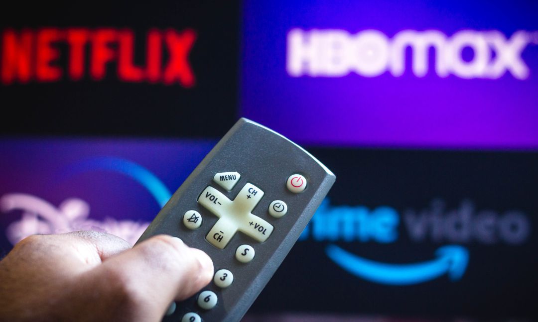 Ver una película en Netflix, HBO, Filmin o cualquier otra plataforma contamina. Ver una película en Netflix, HBO, Filmin o cualquier otra plataforma contamina.