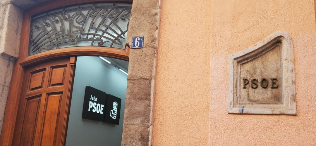Fachada de la sede del PSOE provincial. Fachada de la sede del PSOE provincial.