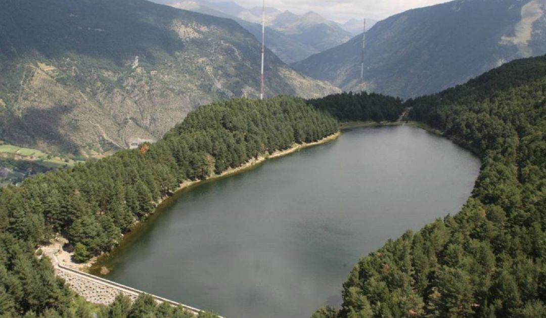 Troben mort un jove d'una vintena d'anys al llac d'Engolasters Troben mort un jove d'una vintena d'anys al llac d'Engolasters