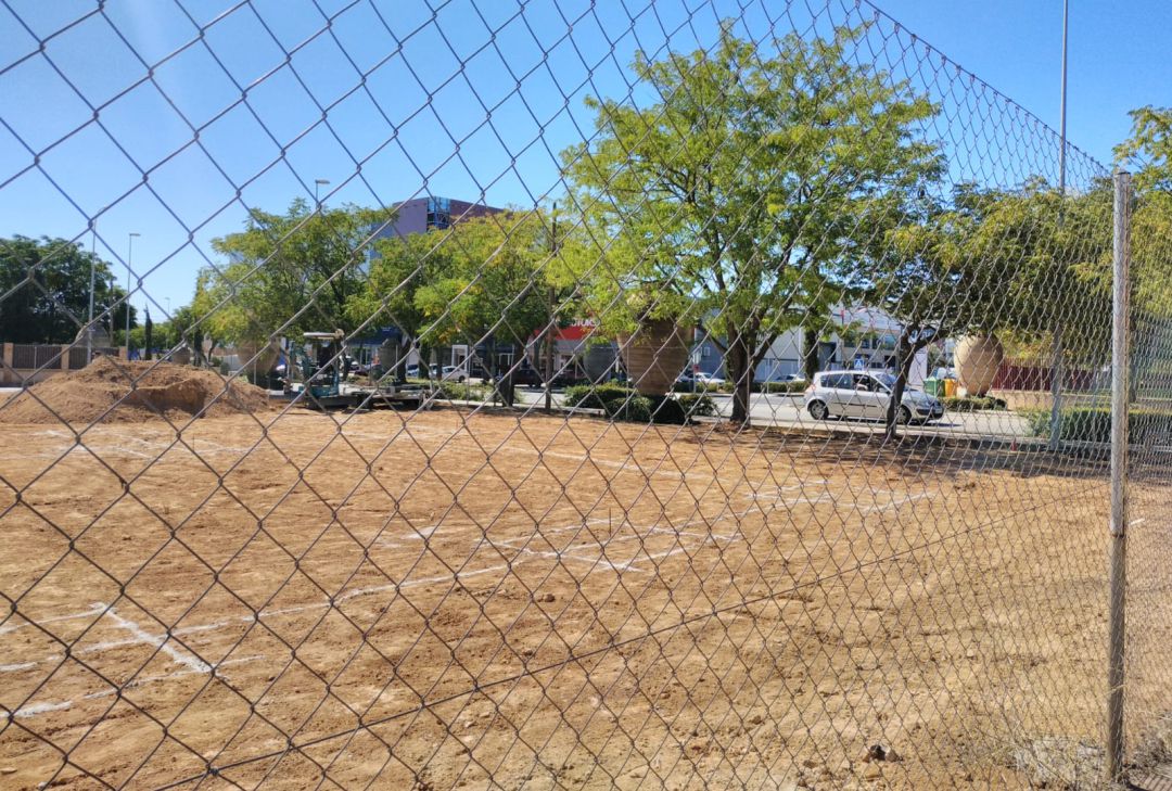 Imagen de las obras de construcción del primer McDonalds en Valdepeñas (Ciudad Real) Imagen de las obras de construcción del primer McDonalds en Valdepeñas (Ciudad Real)