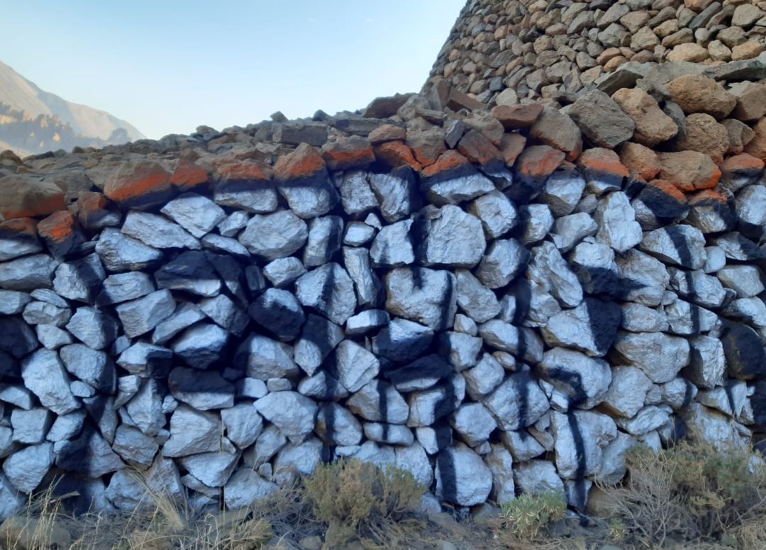 Graffiti en el Parque Nacional del Teide Graffiti en el Parque Nacional del Teide