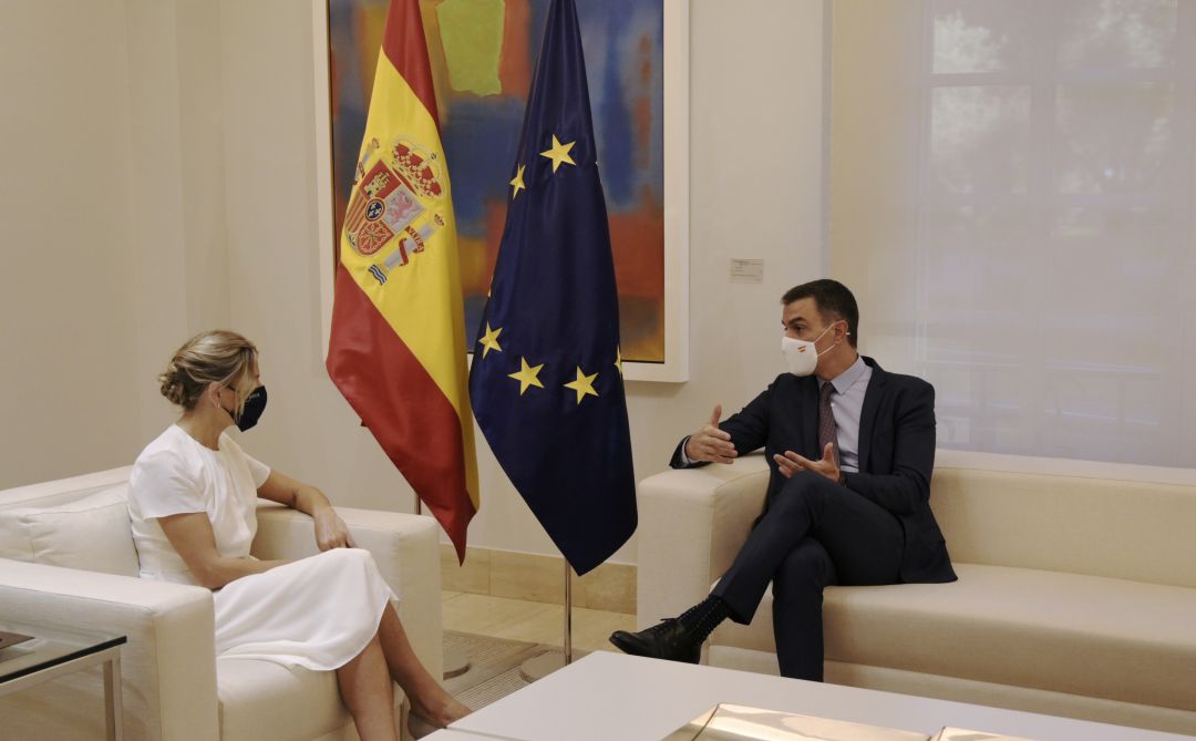 Imagen de archivo de una reunión entre el presidente del Gobierno, Pedro Sánchez, y la ministra de Trabajo, Yolanda Díaz Imagen de archivo de una reunión entre el presidente del Gobierno, Pedro Sánchez, y la ministra de Trabajo, Yolanda Díaz