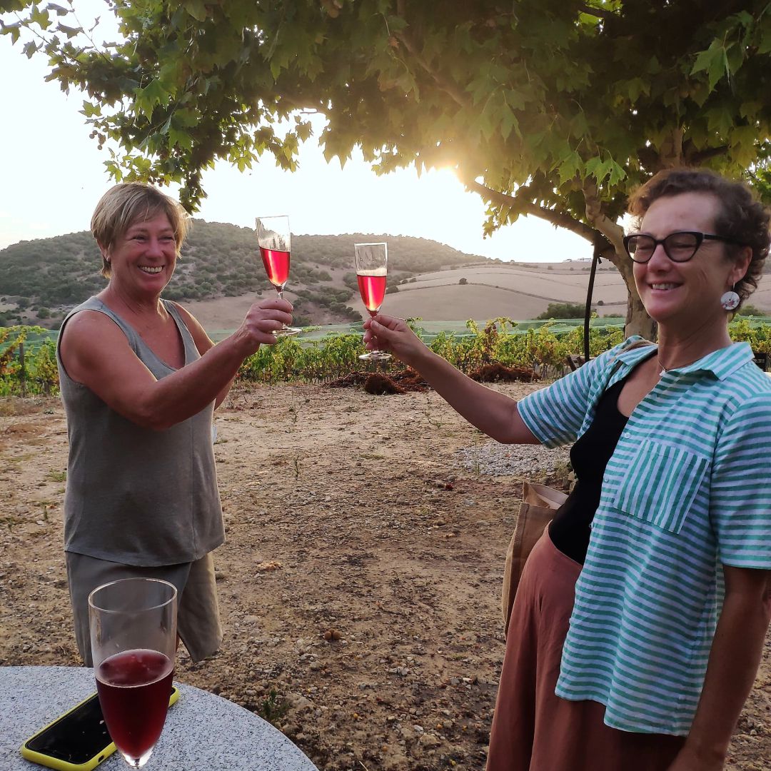 Ute Mergner y Teresa Montes, bodegueras en Vejer Ute Mergner y Teresa Montes, bodegueras en Vejer