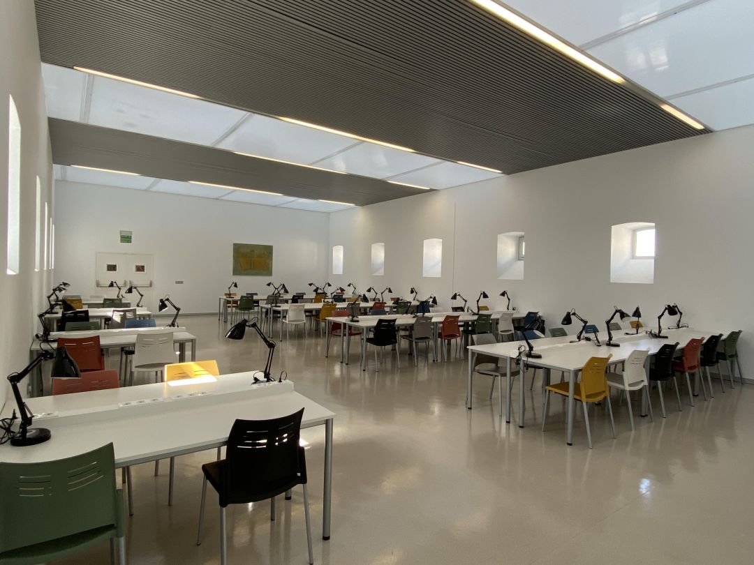El Ayuntamiento ultima la unificación de las bibliotecas municipales en el Centro Cultural Lecrác El Ayuntamiento ultima la unificación de las bibliotecas municipales en el Centro Cultural Lecrác