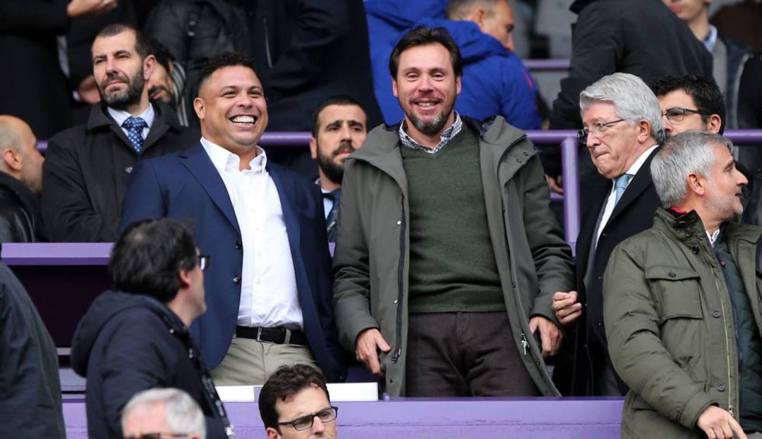 Puente y Ronaldo en el palco de Zorrilla Puente y Ronaldo en el palco de Zorrilla