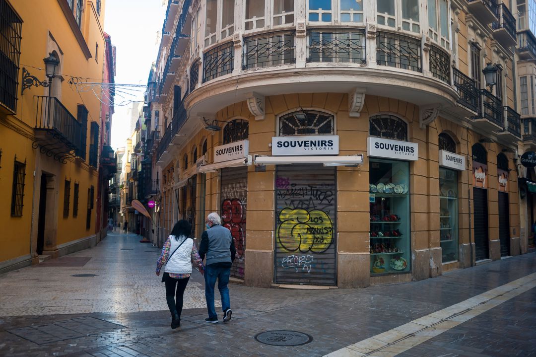 La Fiscalía solicitaba el pago de una multa de 2.160 euros por no cumplir la limitación de circulación por la vía o espacios públicos. La Fiscalía solicitaba el pago de una multa de 2.160 euros por no cumplir la limitación de circulación por la vía o espacios públicos.