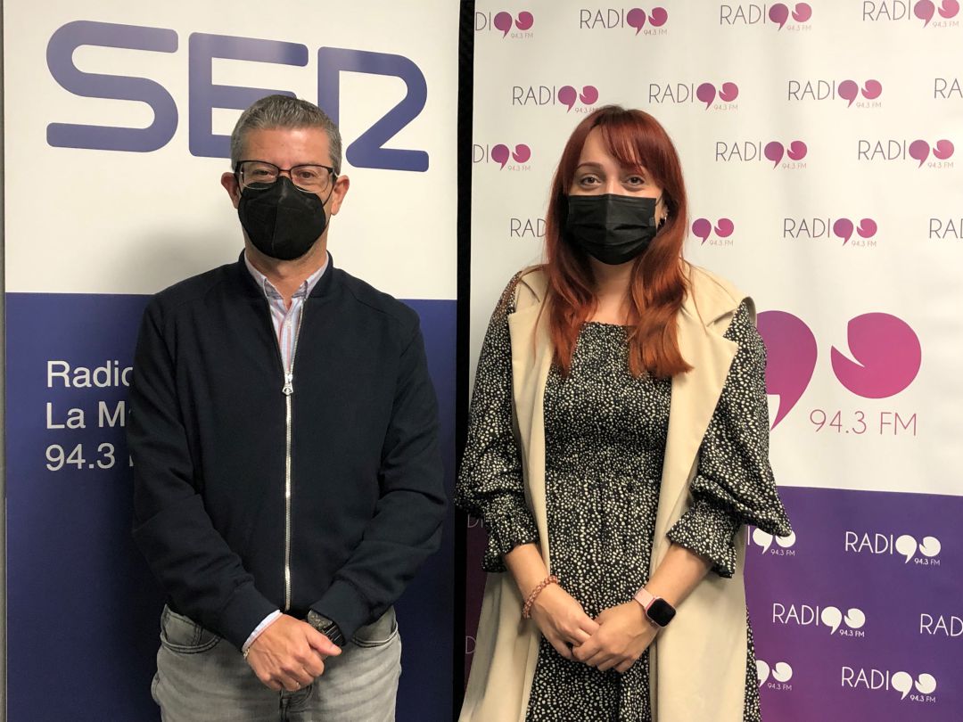 Pedro Tendero, alcalde de Motilla del Palancar y Teresa Andújar, Trabajadora Social del Centro de la Mujer Pedro Tendero, alcalde de Motilla del Palancar y Teresa Andújar, Trabajadora Social del Centro de la Mujer