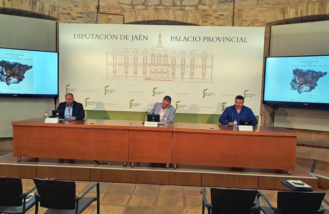 Momento de la presentación de las jornadas en la Diputación Provincial de Jaén Momento de la presentación de las jornadas en la Diputación Provincial de Jaén