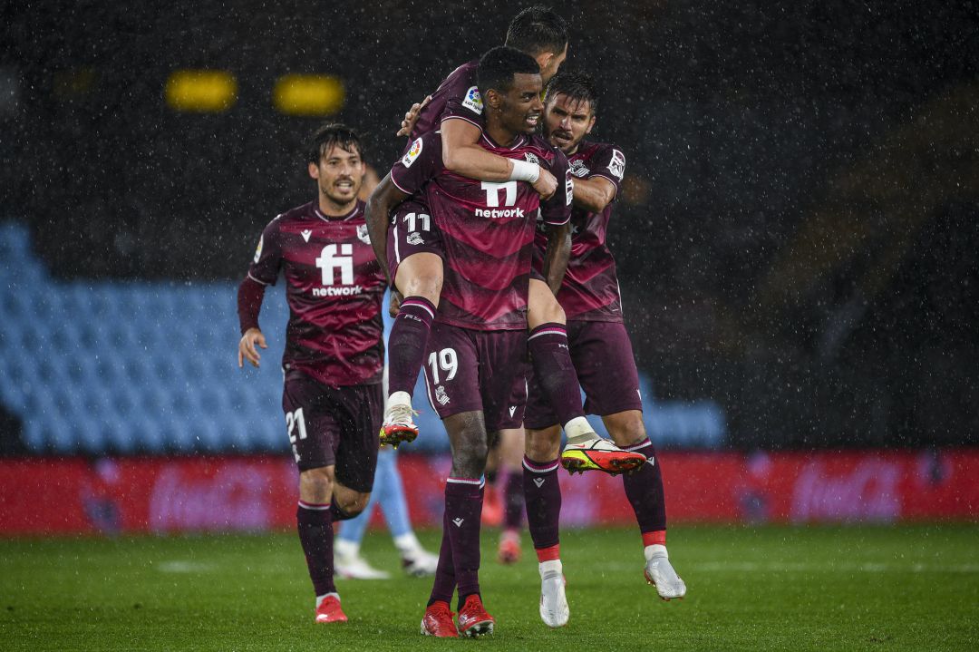 Los jugadores de la Real celebran el 0-1 marcado por Isak Los jugadores de la Real celebran el 0-1 marcado por Isak