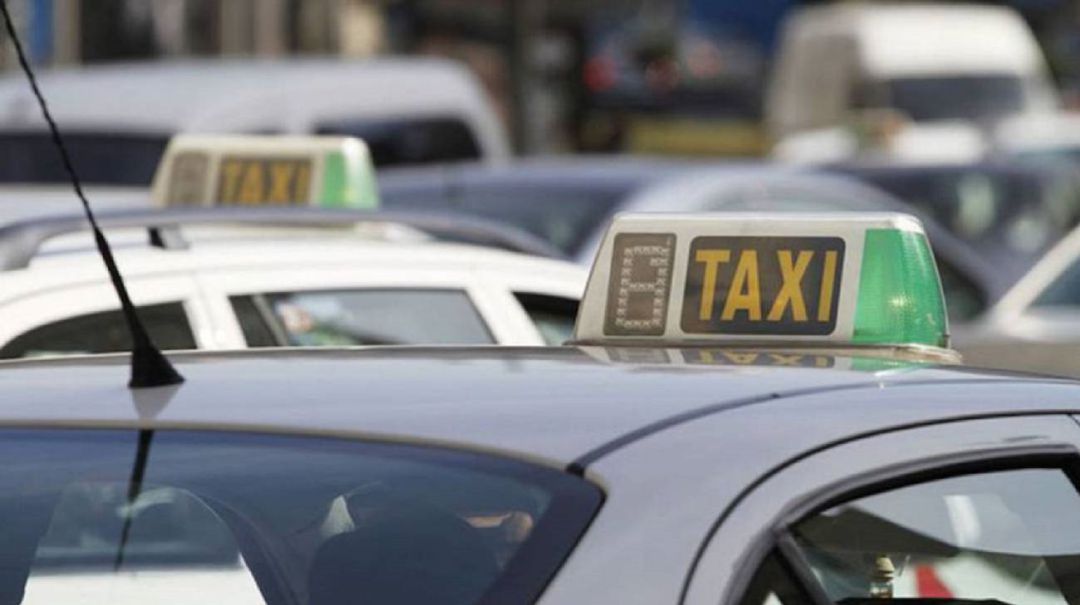 Imagen de archivo de un taxi Imagen de archivo de un taxi