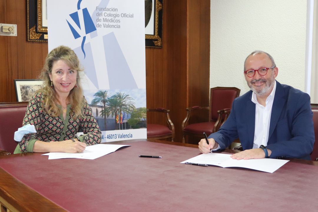 Mercedes Hurtado, presidenta del Colegio de Médicos y Ximo Montenegro, gerente del hospital Quirónsalud Valencia Mercedes Hurtado, presidenta del Colegio de Médicos y Ximo Montenegro, gerente del hospital Quirónsalud Valencia