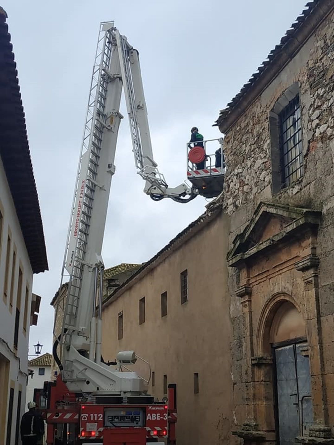 Bomberos de la Diputación de Albacete en el Convento Madres Concepcionistas Bomberos de la Diputación de Albacete en el Convento Madres Concepcionistas
